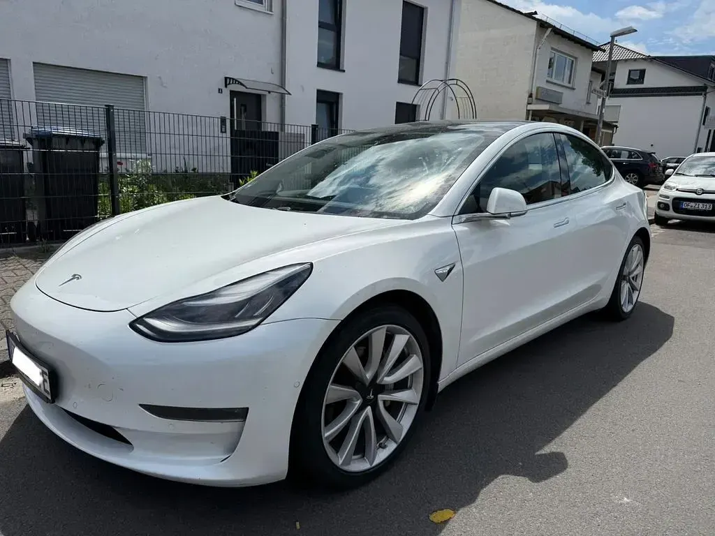 Gebraucht Tesla Model 3 350 kW (476 PS) 2020 Weiß Limousine