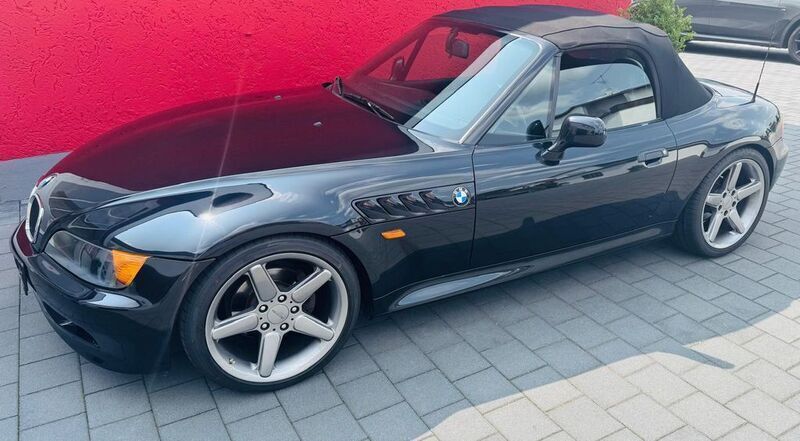Schwarz Gebraucht 1997 BMW Z3 Performance Cabrio | 13.900 € (Etwas zu teuer) - Bild 1/4