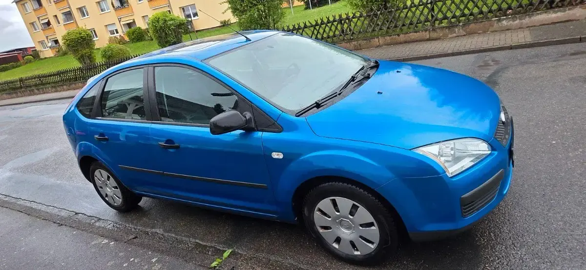 Usata Ford Focus 101 CV (74 kW) 2006 Blu Berlina