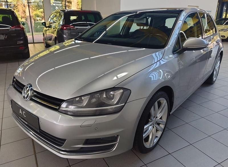 Tungsten silver Gebraucht 2013 VW Golf VII Highline Limousine | 8.980 € (Fairer Preis) - Bild 1/4