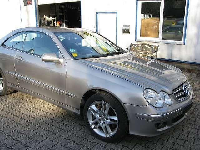 Gebraucht Mercedes CLK350 272 PS (200 kW) 2005 Cubanitsilber  metalliclack Coupé