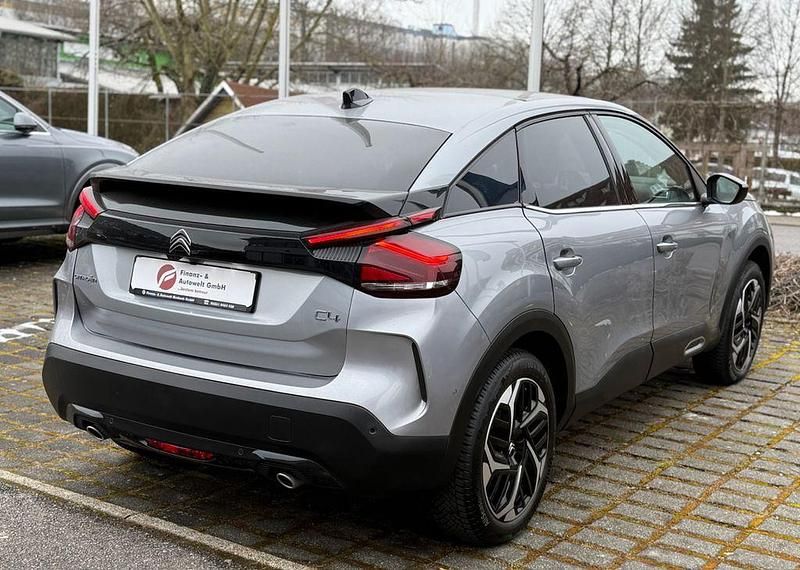 Gebraucht Citroën C4 Shine 131 PS (96 kW) 2023 Grau SUV