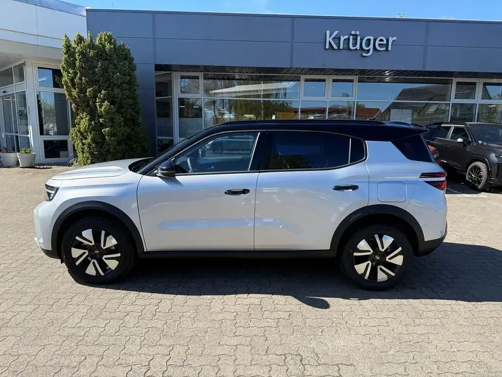 Neu Opel Frontera 145 PS (106 kW) 2026 Silber SUV
