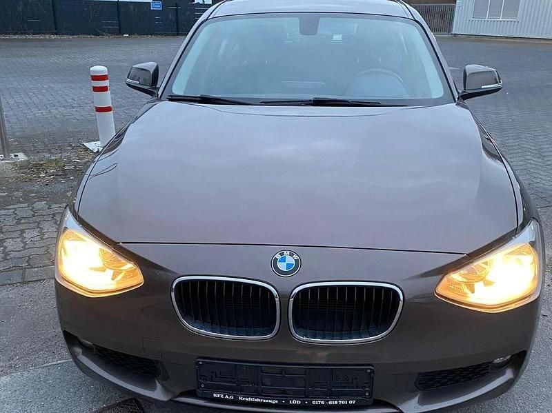 Gebraucht BMW 116 Efficient Dynamics 116 PS (85 kW) 2014 Sparkling bronze metallic Kleinwagen