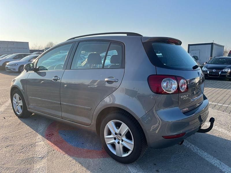 Gebraucht VW Golf VI 105 PS (77 kW) 2010 Grau Kleinwagen