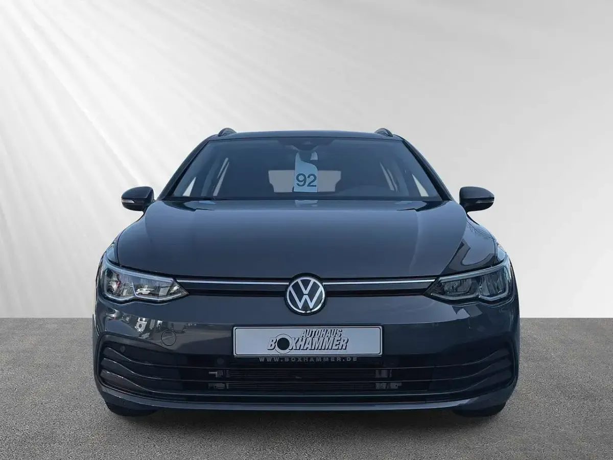 Gebraucht VW Golf VII Life 150 PS (110 kW) 2021 Delfingrau metallic Kleinwagen