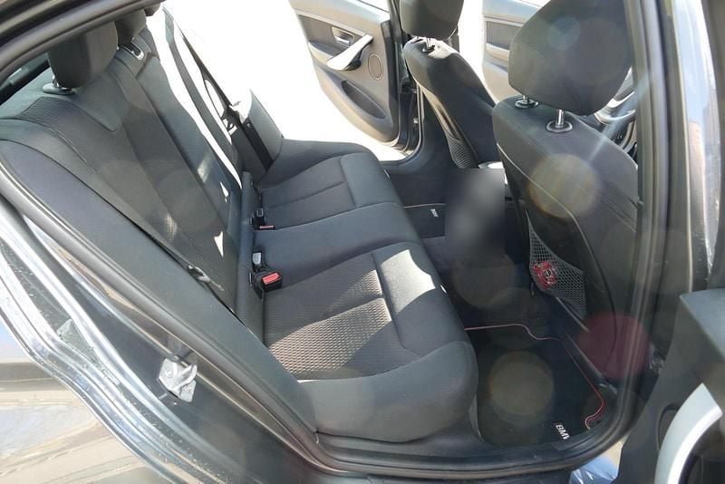 Gebraucht BMW 316 136 PS (100 kW) 2013 Grau Limousine