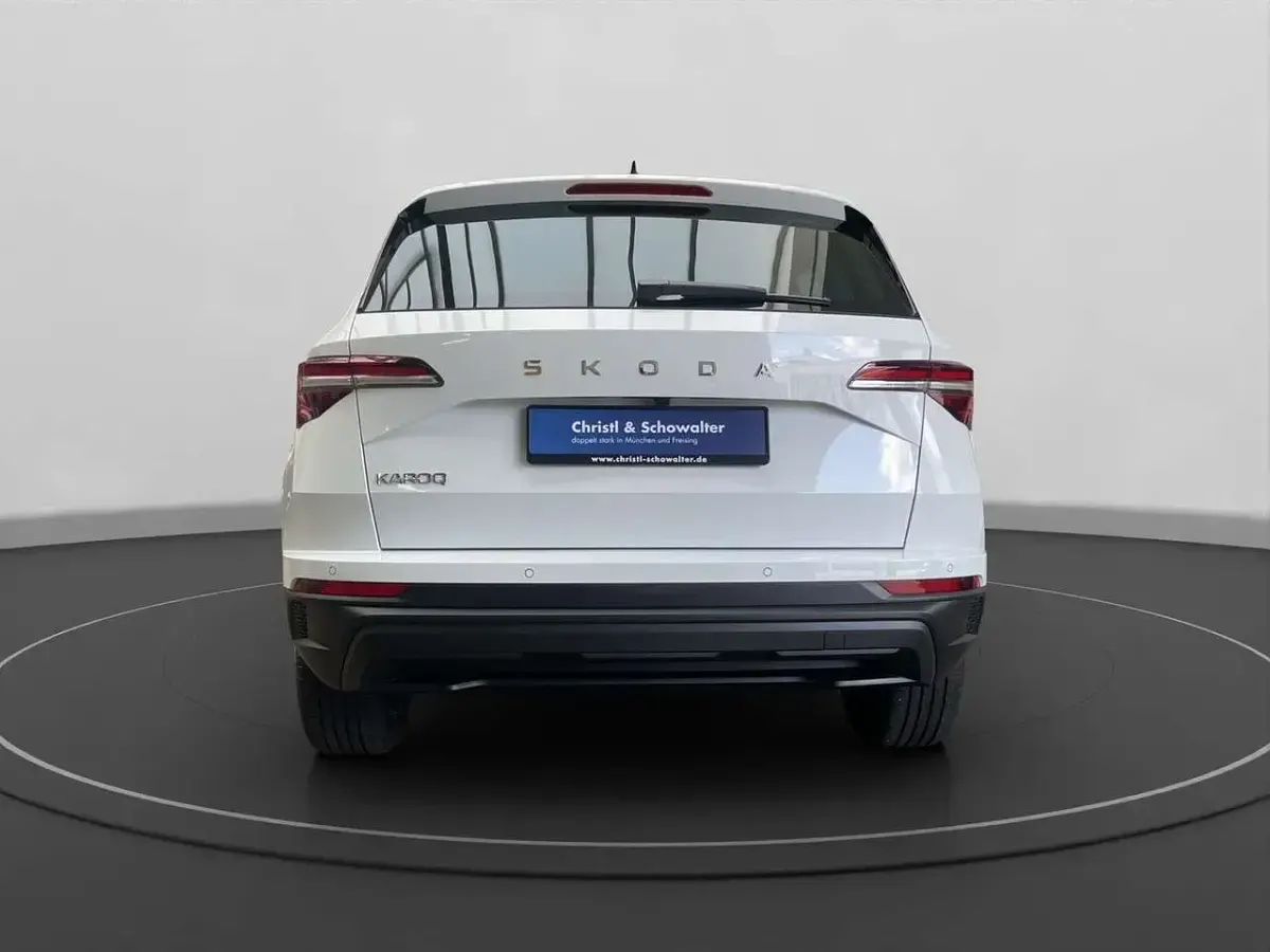 Gebraucht Skoda Karoq Tour 150 PS (110 kW) 2026 Weiß SUV
