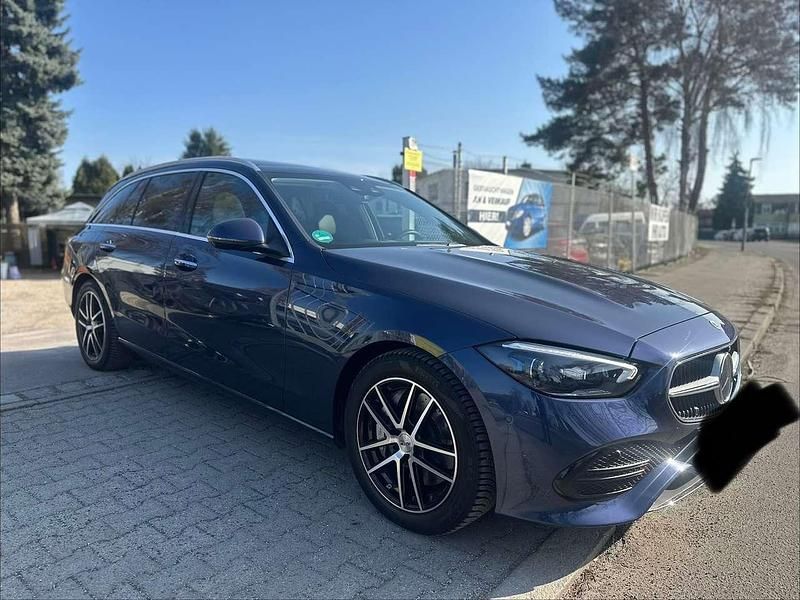 Gebraucht Mercedes C300 258 PS (189 kW) 2023 Sodalithblau  metalliclack Kombi
