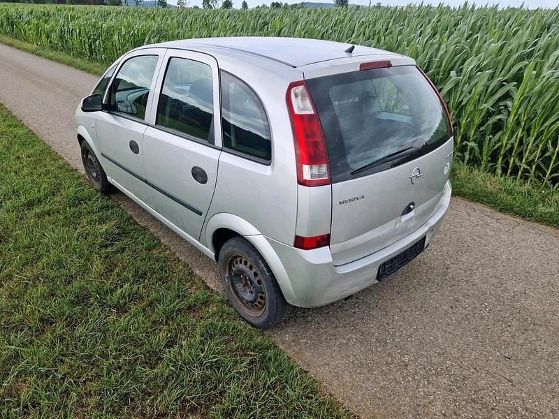 Gebraucht Opel Meriva 101 PS (74 kW) 2005 Silber Van / Kleinbus