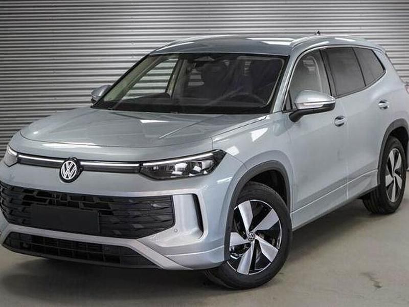 Silber Neu 2025 VW Tayron SUV | 45.486 € (Etwas zu teuer) - Bild 1/1