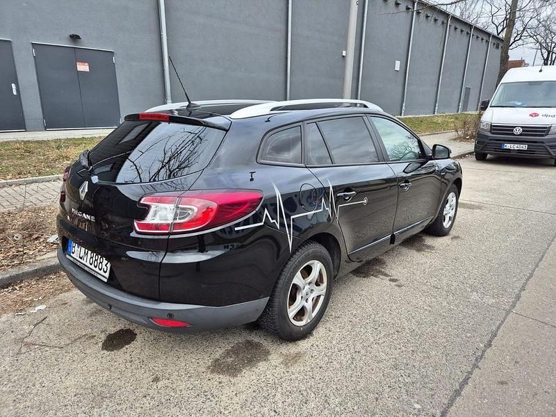Gebraucht Renault Mégane III 116 PS (85 kW) 2015 Schwarz Limousine