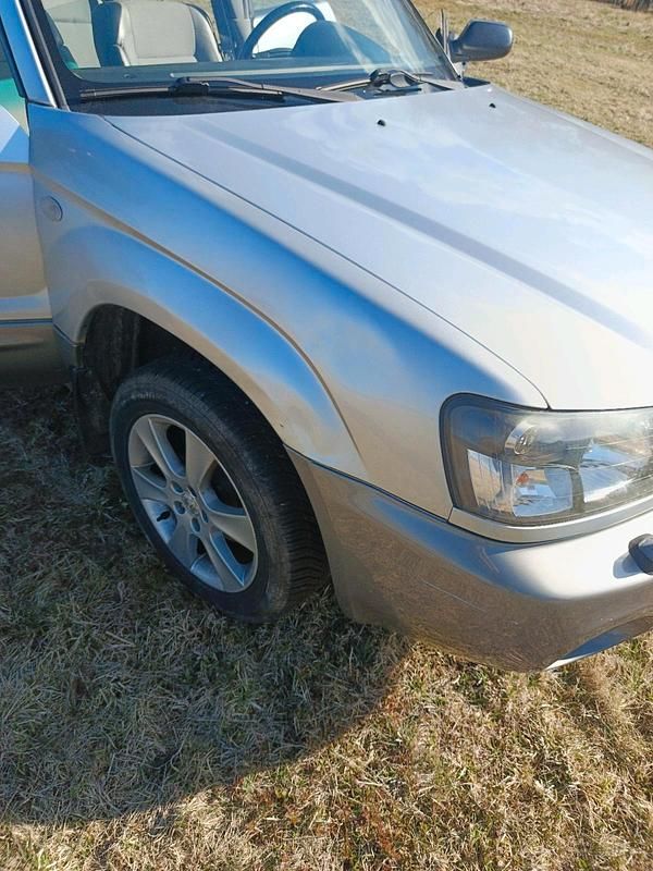 Gebraucht Subaru Forester 125 PS (91 kW) 2003 Silber SUV