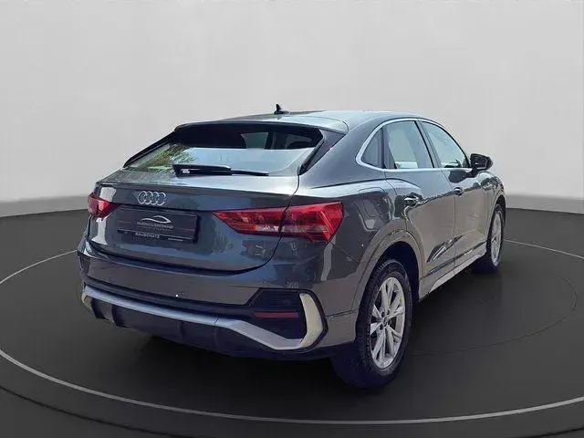 Gebraucht Audi Q3 Sportback S-Line 245 PS (180 kW) 2022 Grau SUV