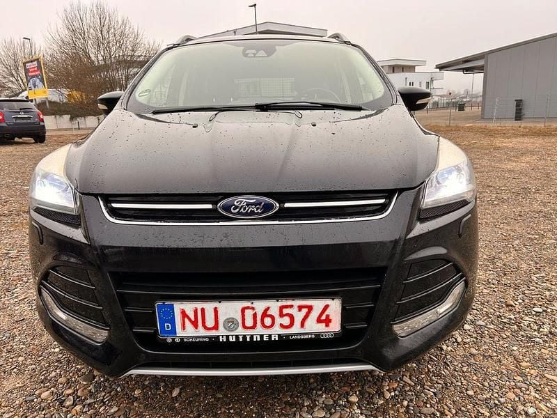 Gebraucht Ford Kuga Titanium 163 PS (119 kW) 2014 Schwarz SUV