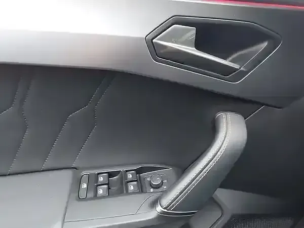 Gebraucht Cupra Leon 190 PS (139 kW) 2024 Magnetic tech mattgrau Kombi