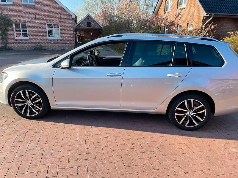 Gebraucht VW Golf VII 150 PS (110 kW) 2015 Silber Kombi