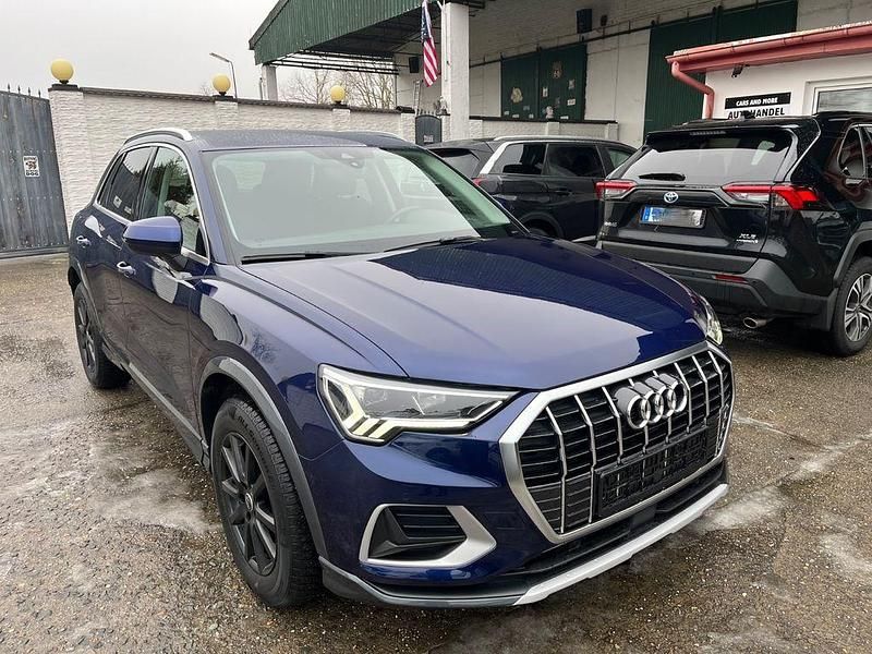 Blau Gebraucht 2022 Audi Q3 Sport SUV | 32.800 € (Guter Preis) - Bild 1/4