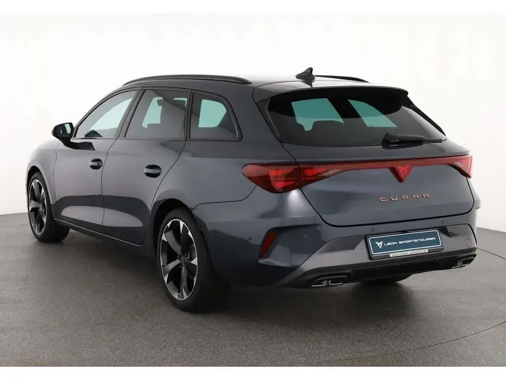 Neu Cupra Leon 150 PS (110 kW) 2025 Grau Kombi