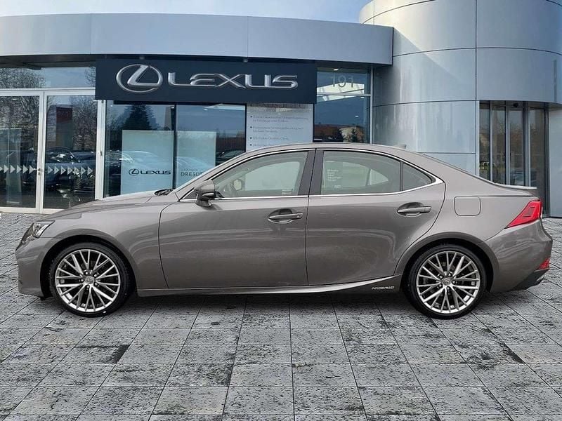 Gebraucht Lexus IS300h Luxury Line 223 PS (164 kW) 2021 Mangangrau Limousine