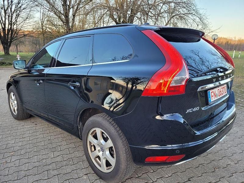 Gebraucht Volvo XC60 Momentum 181 PS (133 kW) 2014 Schwarz SUV