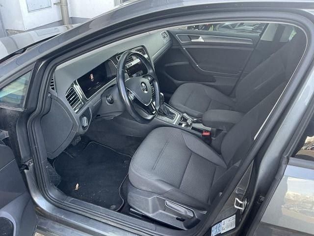 Gebraucht VW e-Golf 100 kW (136 PS) 2020 Kleinwagen