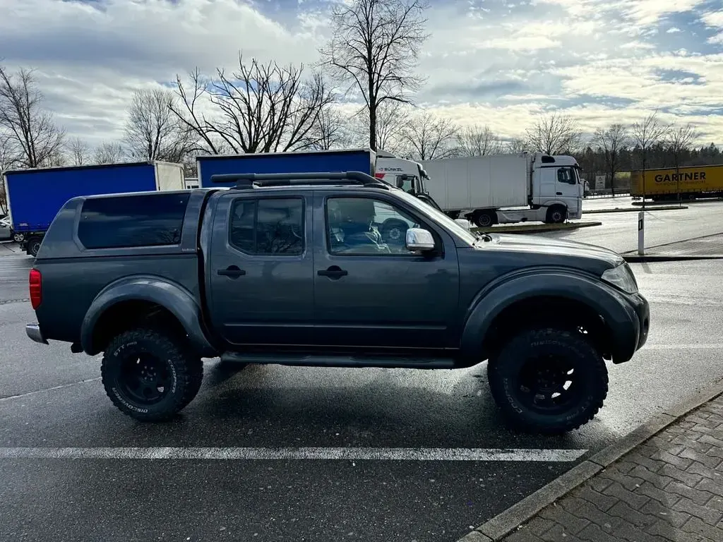 Gebraucht Nissan Navara 231 PS (169 kW) 2015 Grau Pickup