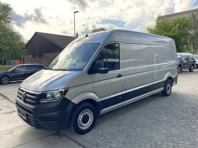 Silber Gebraucht 2021 VW Crafter Van | 14.990 € (Teuer) - Bild 1/4
