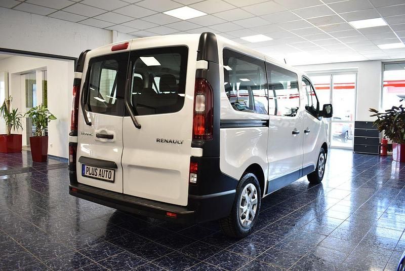 Gebraucht Renault Trafic 110 PS (80 kW) 2022 Weiß Van / Kleinbus