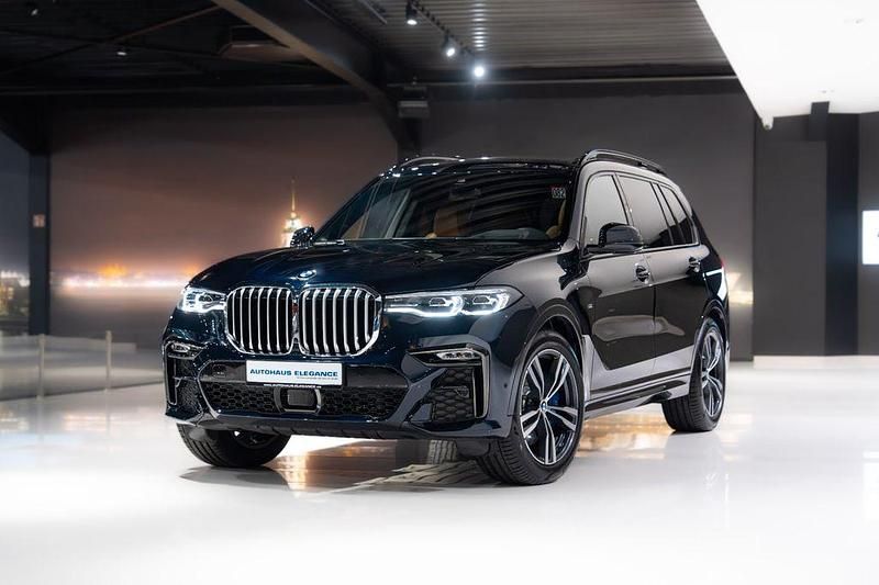 Carbonschwarz metallic Gebraucht 2021 BMW X7 M Sport SUV | 67.980 € (Superpreis) - Bild 1/4