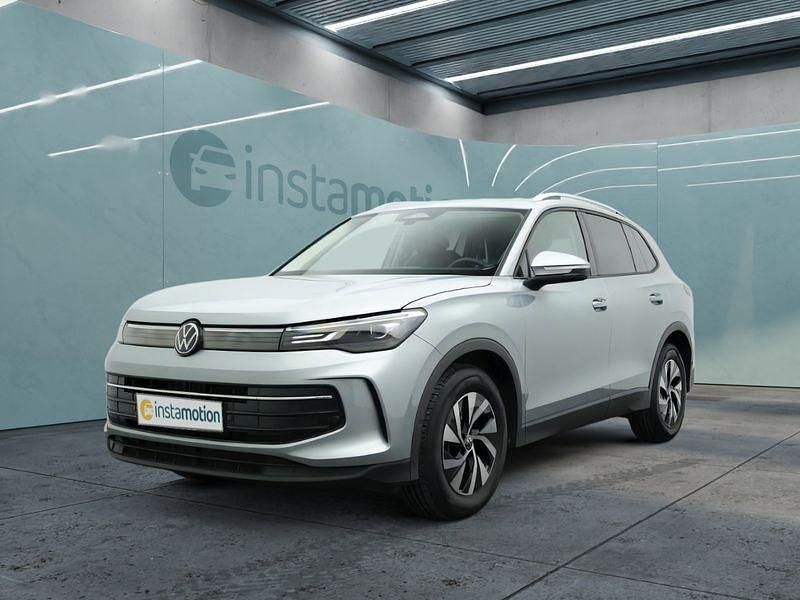 Silber Gebraucht 2024 VW Tiguan SUV | 35.499 € (Fairer Preis) - Bild 1/4