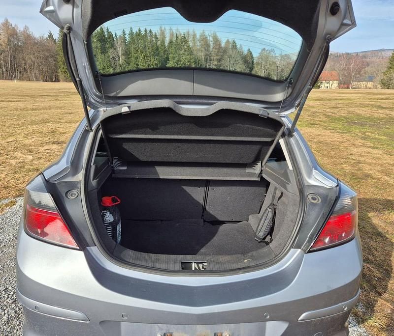 Gebraucht Opel Astra 125 PS (91 kW) 2005 Grau Coupé