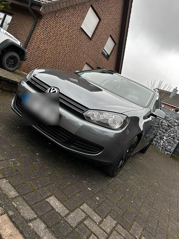 Gebraucht VW Golf VI 105 PS (77 kW) 2010 Grau Kleinwagen