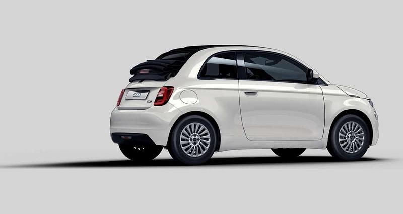 Weiß Neu 2025 Fiat 500e Pop Cabrio | 20.990 € - Bild 1/4