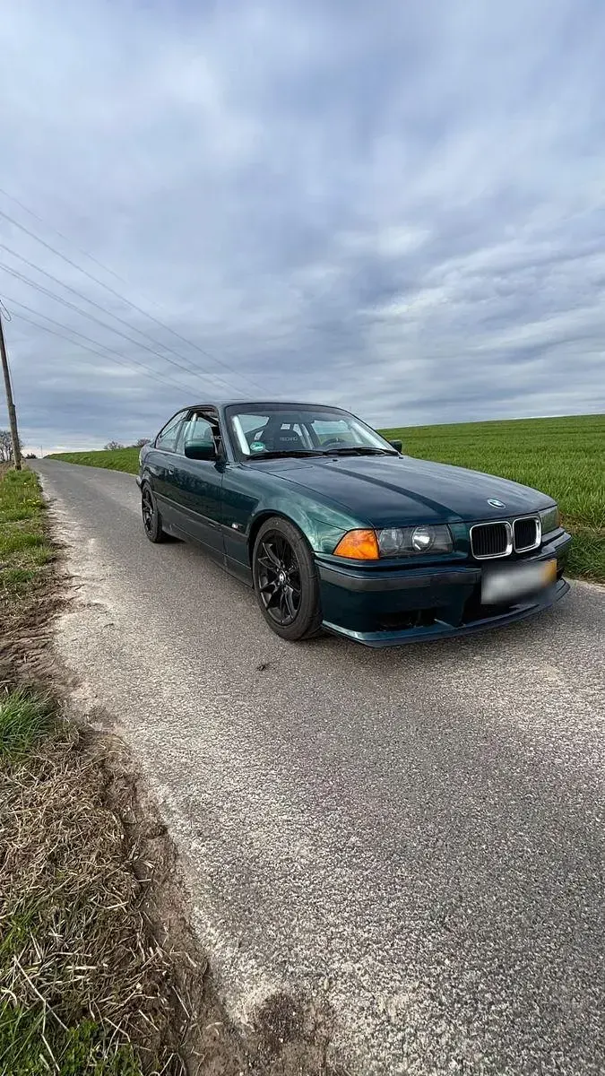 Gebraucht BMW 323 Performance 170 PS (125 kW) 1996 Grün Coupé