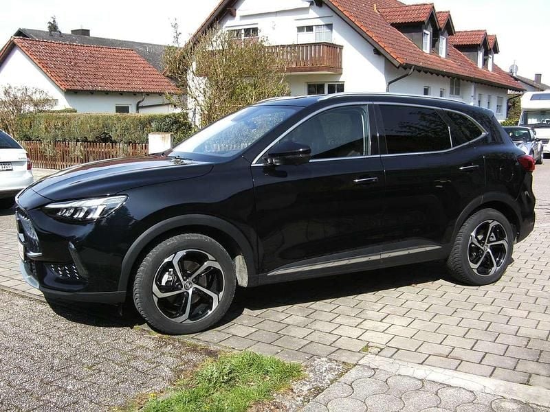 Gebraucht MG HS Luxury 162 PS (119 kW) 2024 Schwarz SUV