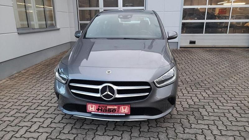 Używany Mercedes E250 Progressive 160 KM (117 kW) 2021 Szary Sedan/Limuzyna