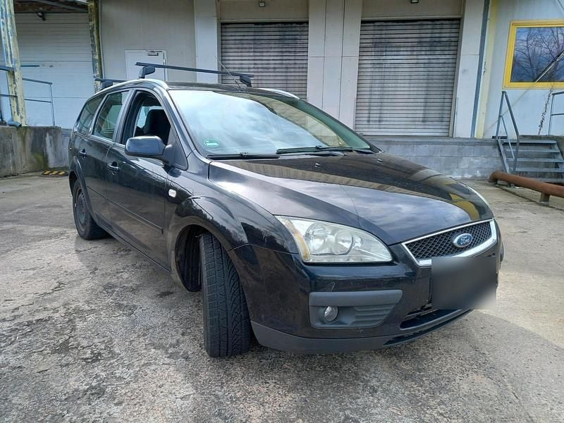 Usata Ford Focus 115 CV (84 kW) 2005 Nero Station wagon