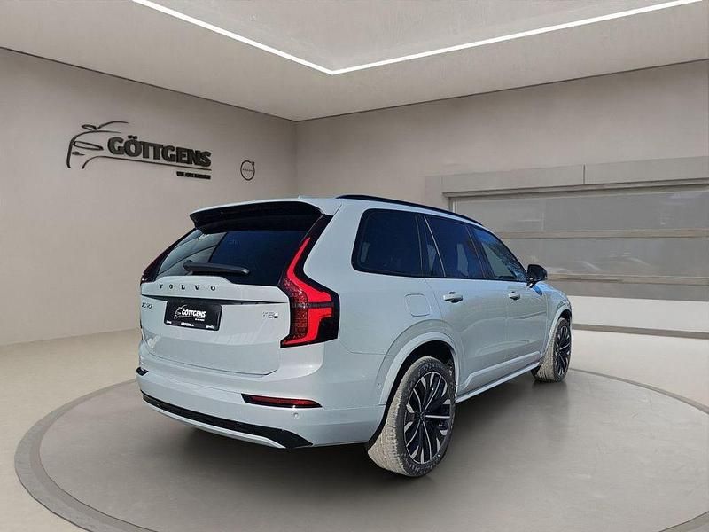 Neu Volvo XC90 Plus 455 PS (334 kW) 2026 Grau SUV