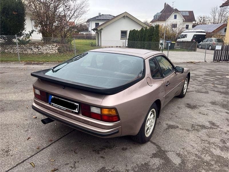 Second-hand Porsche 944 150 CP (110 kW) 1987 Auriu Coupe