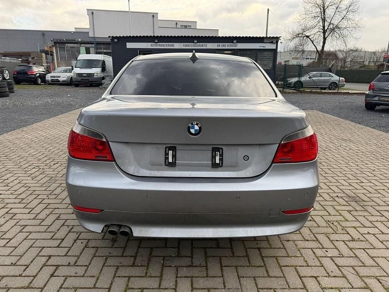 Gebraucht BMW 525 177 PS (130 kW) 2005 Grau Limousine