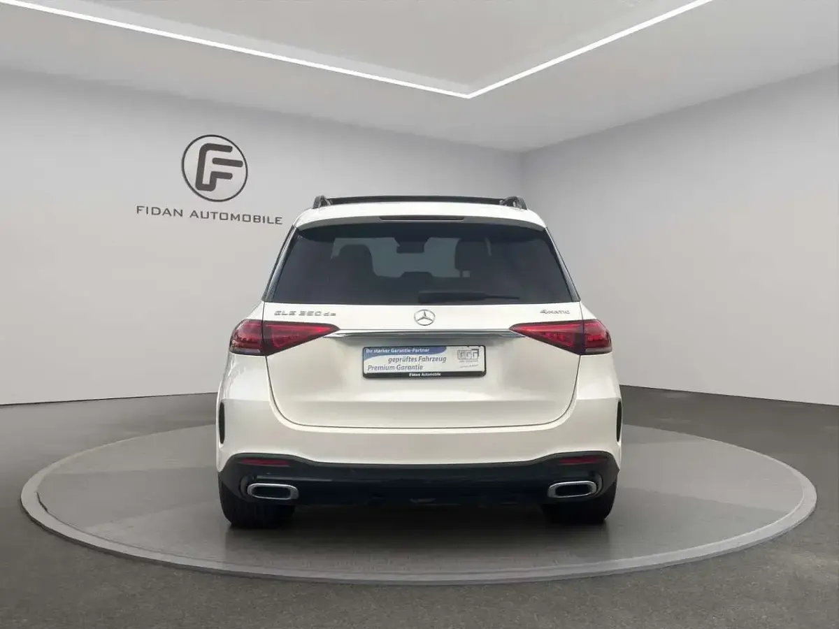 Gebraucht Mercedes GLE350 AMG line 194 PS (142 kW) 2021 Diamantweiss  metalliclack SUV