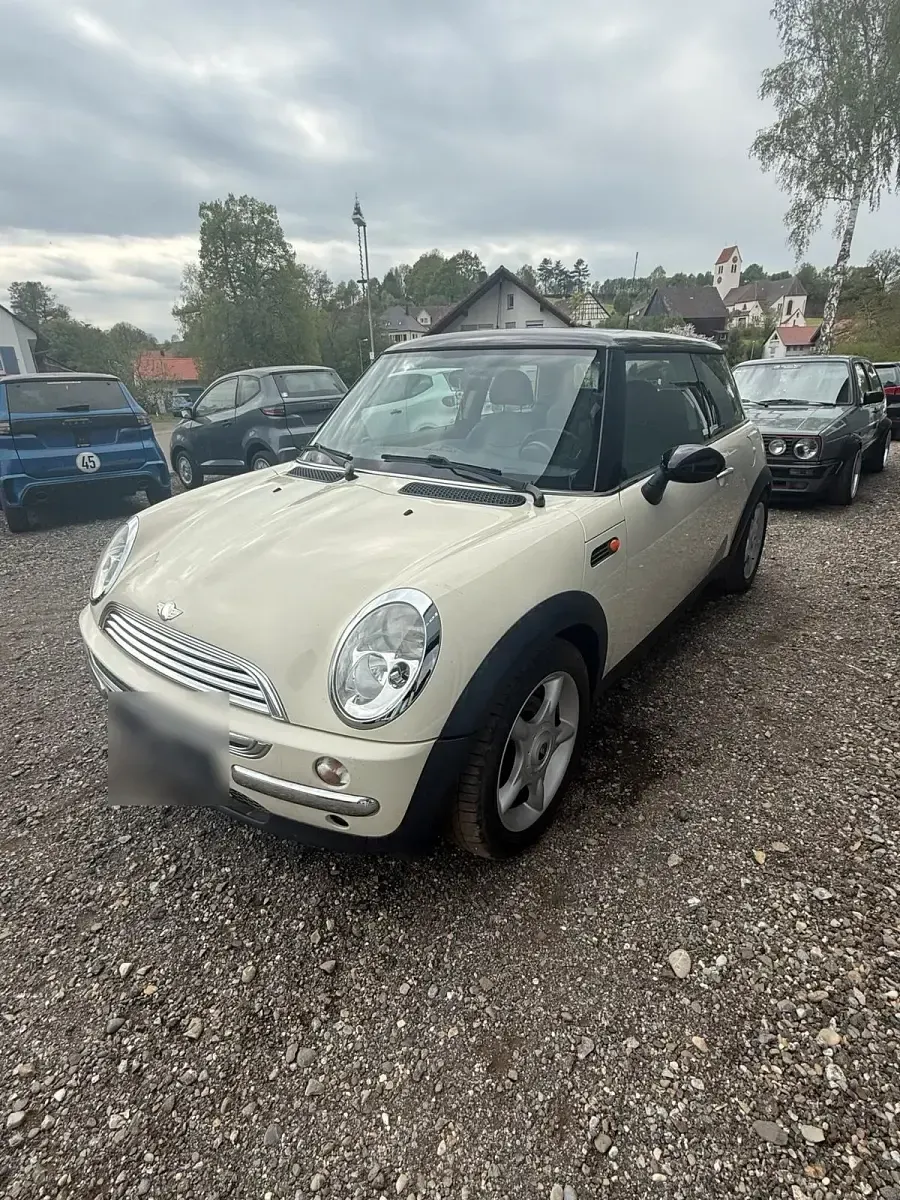 Używany Mini Cooper 116 KM (85 kW) 2004 Beżowy Hatchback