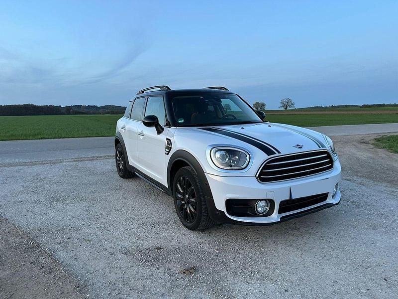 Second-hand Mini Cooper 136 CP (100 kW) 2018 Alb Hatchback