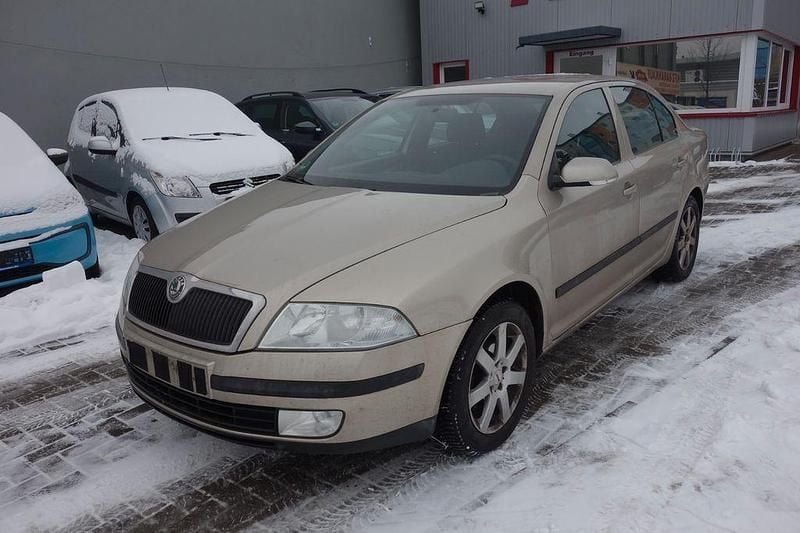 Gebraucht Skoda Octavia Ambiente 102 PS (75 kW) 2005 Beige Limousine