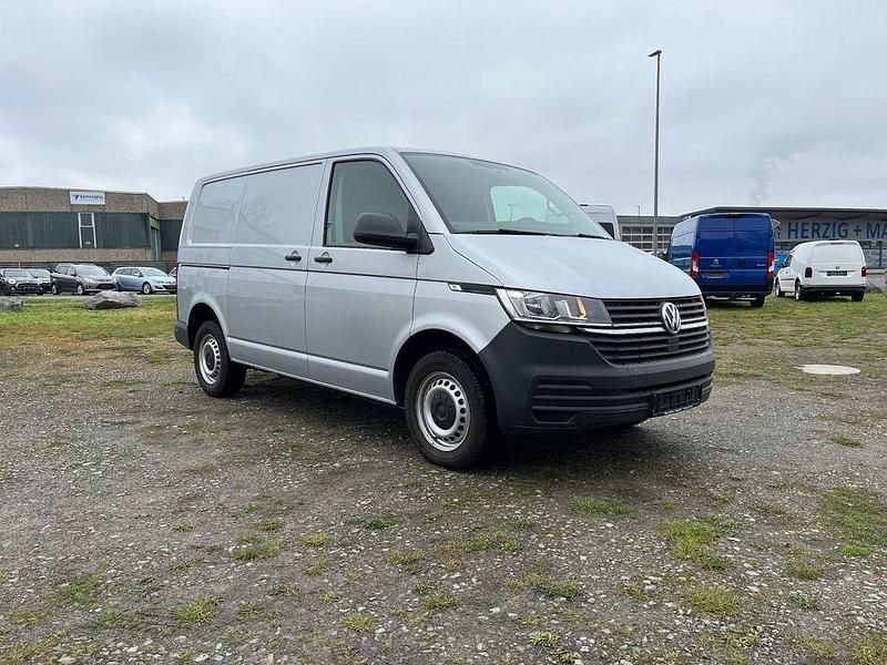 Gebraucht VW T6.1 150 PS (110 kW) 2021 Silber Van