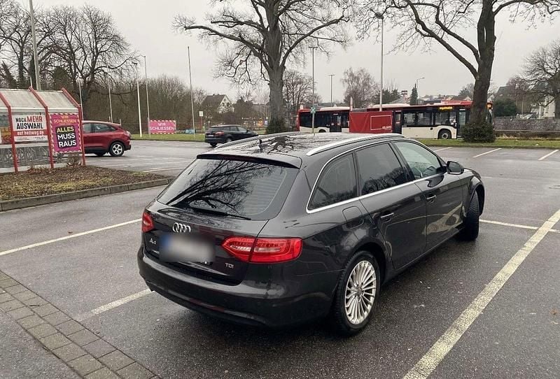 Gebraucht Audi A4 120 PS (88 kW) 2013 Kombi