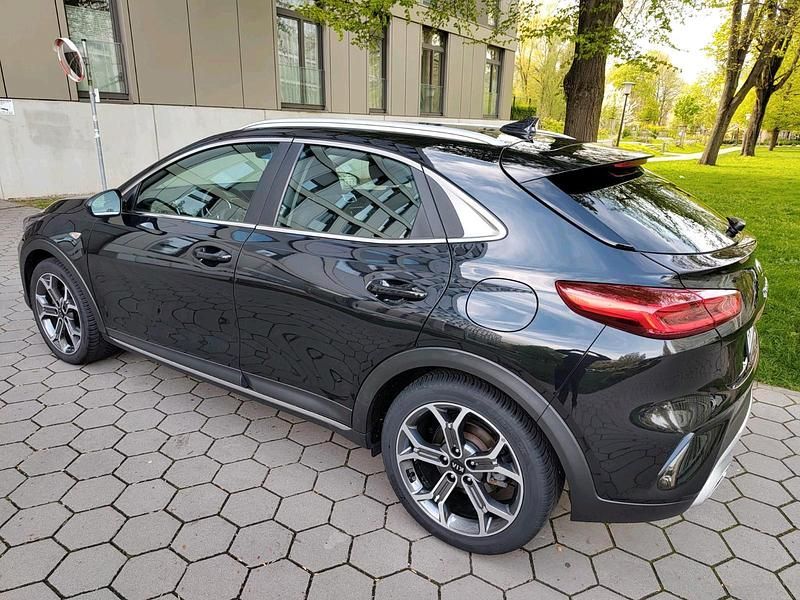 Schwarz Gebraucht 2021 Kia XCeed 2 SUV | 19.500 € (Guter Preis) - Bild 1/4