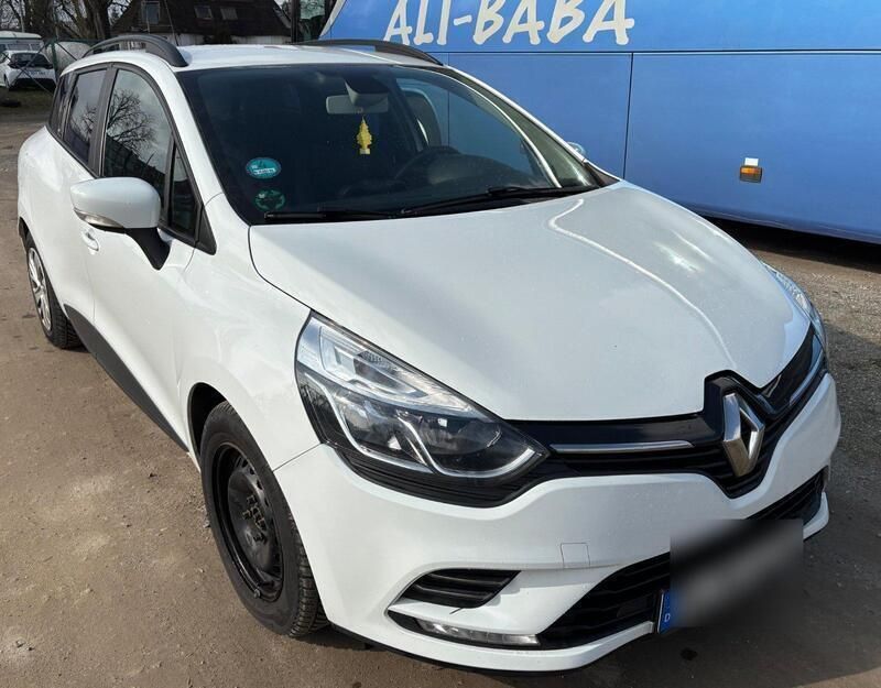 Weiß Gebraucht 2017 Renault Clio GrandTour Kombi | 6.000 € (Etwas zu teuer) - Bild 1/4