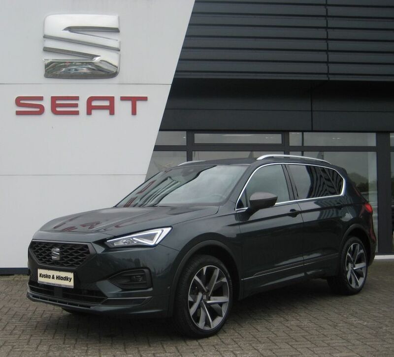 Grau Gebraucht 2020 Seat Tarraco 4Drive SUV | 35.990 € (Teuer) - Bild 1/4